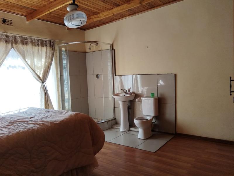 To Let 5 Bedroom Property for Rent in Kuruman Northern Cape